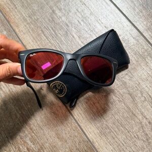 Ray-Ban | Wayfarer Two Tone Red Frame Sunglasses